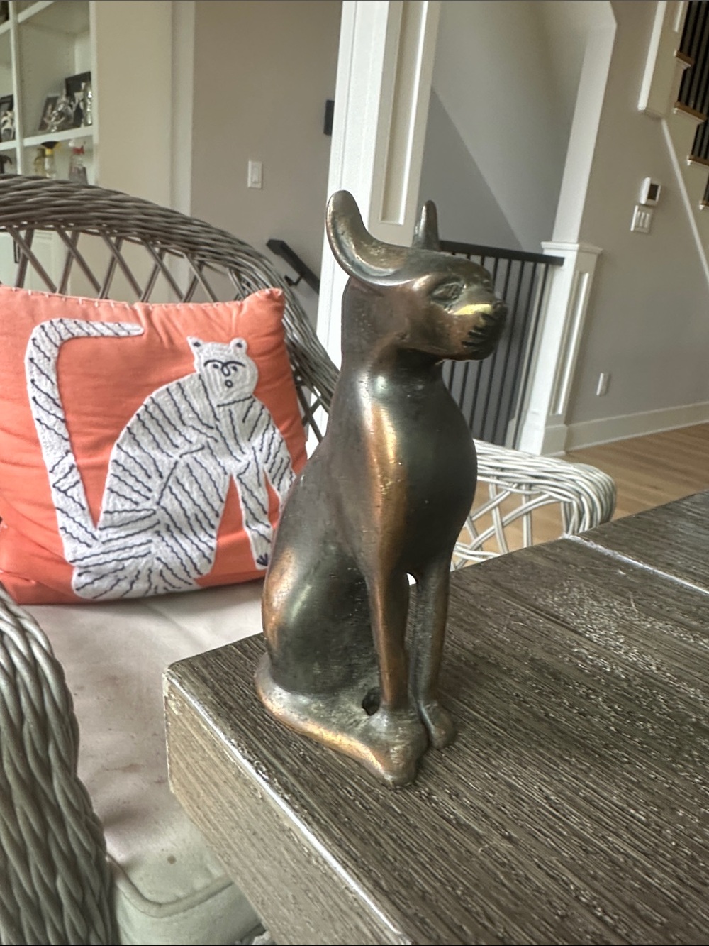 Bronze Egyptian cat Figurine - Sculptural Decorative Statue collectible vintage